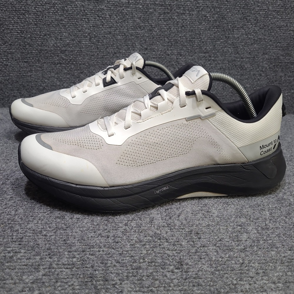 Mount to Coast P1 Mens Size 10.5 D White Black Athletic Running Shoes Sneakers